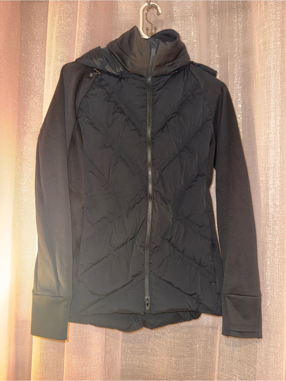 Athleta Black Quilted Hybrid Puffer Jacket